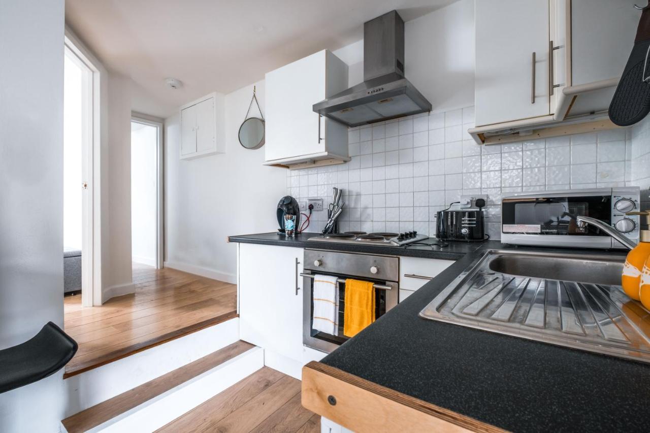 Cosy Flat In Free Parking Area, Next To Bus Stop Brighton Exterior photo